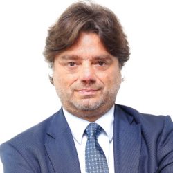 110 مليارات درهم تمويلات «طيران الإمارات» في 5 سنوات