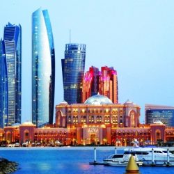 الإمارات والسعودية تعززان تعاونهما في تطوير العمل الحكومي