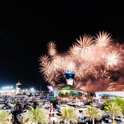 نيابة عن المدير التنفيذي لمستشفى شرق جدة الشيخ يعايد المرضى