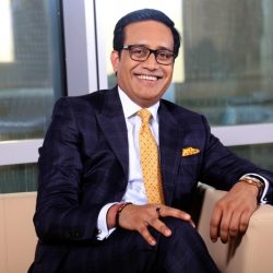 الشيخ محمد بن زايد يحضر حفل زفاف نجل سلطان الخاطري