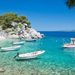 شركة الطيران الروسية “بوبيدا” تبحث تنظيم رحلات سياحية إلى مصر