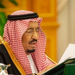 الفيصل يفتتح فعاليات “كتاب جدة” في نسخته الخامسة.. ويكرم 3 رموز ثقافية وإعلامية