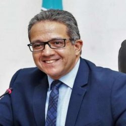 وزير السياحة ومحافظ جنوب سيناء يضعان خطة للترويج السياحى لمدينة شرم الشيخ