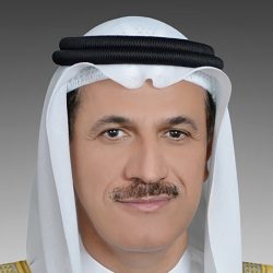 الشيح حمدان بن محمد يشارك في إطلاق 65 من سلاحف منقار الصقر إلى موئلها الطبيعي