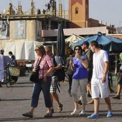 «مالية الشارقة» تدشّن تطبيق الاعتماد الإلكتروني الذكي