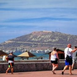 كلية الإمارات للتكنولوجيا تعقد اجتماعاً لتطوير البحث العلمي  و طرح برامج دراسية جديدة في جميع التخصصات لمواكبة العصر