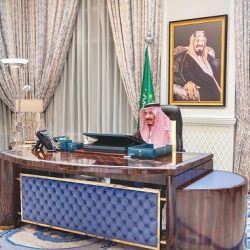 احتفاء شعبي في عمان بأول ظهور لحرم السلطان هيثم