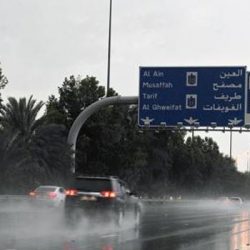 أجواء الفجيرة الماطرة والباردة تغري الباحثين عن السياحة الطبيعية