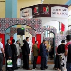 زكي نسيبة يبحث مع السفير الهندي تعزيز التعاون  العلمي والبحثي بين جامعة الإمارات والجامعات الهندية