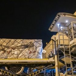 دولة الإمارات تخصص كافة مراكز التطعيم مؤقتا لاستقبال كبار السن وأصحاب الأمراض المزمنة