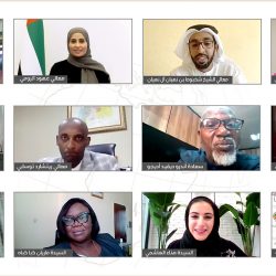 ادهم يفتتح معرض زهور المنديل “ثرثرة الصمت”