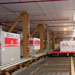 بحث تطوير الشراكة الاستراتيجية الإماراتية الروسية