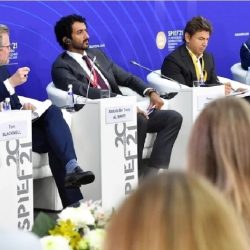 الشيخ محمد بن راشد يشهد حفل تخريج الدفعة الـ 41 من طلبة جامعة الإمارات