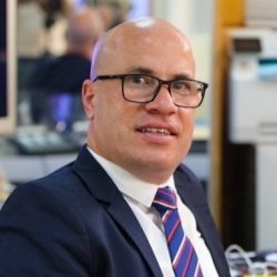 دولة الإمارات تقدم نموذجاً استثنائياً وإنسانياً في حملة التطعيم الشامل