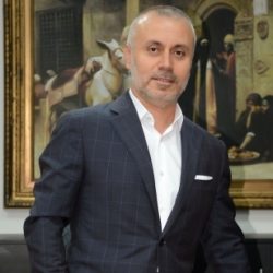 الشيخ خليفة بن زايد ومحمد بن راشد ومحمد بن زايد يعزون رئيس قبرص في ضحايا حرائق الغابات