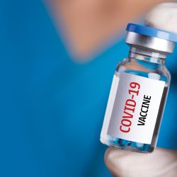 الإمارات وسلطنة عمان تبحثان آلية تسهيل عبور المسافرين بين المنافذ البرية