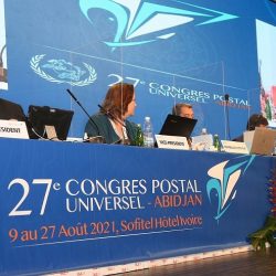 الشيخ محمد بن راشد يوجّه بمنح الإقامة الذهبية لرواد العمل الإنساني والعاملين فيه