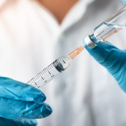 نيابة الأموال العامة بدبي تدين ثمانية متهمين وثلاثة شركات بجرائم غسل الأموال