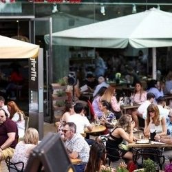 دولة الإمارات مركز اقتصادي ووجهة استثمار عالمية