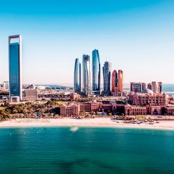 مركز الملك سلمان للإغاثة يوقع اتفاقية مشروع العودة إلى المدارس في بعض المحافظات اليمنية