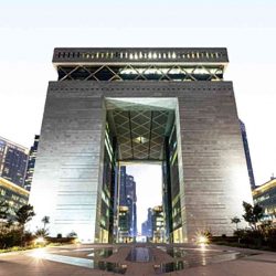 دولة الإمارات تقدم 44318 جرعة من لقاح كوفيد