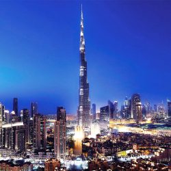 الشيخ عبدالله بن زايد يستقبل وزير خارجية سلطنة عمان