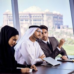 الزورا تستقبل العام الجديد بعرض رائع للألعاب النارية في عجمان