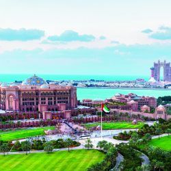 الشارقة تستعد لاحتفالات رأس السنة بعروض الألعاب النارية والتخييم