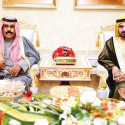 الشيخ محمد بن زايد زار معرضي «يومكس» و«سيمتكس» وتفقّد عدداً من الأجنحة الوطنية والإقليمية والدولية