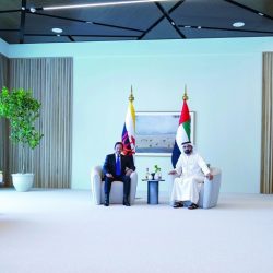 أبوظبي تستقبل شهر رمضان بأجمل التشكيلات الضوئية