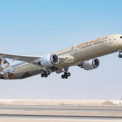 دولة الإمارات تقدم 11596 جرعة من لقاح كوفيد-19 خلال 24 ساعة