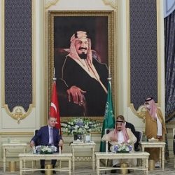 الشيخ محمد بن راشد ومحمد بن زايد يستقبلان الحكام وأولياء العهود ويتبادلان معهم التهاني بعيد الفطر