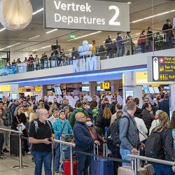 دولة الإمارات تعلن عن تسجيل 196 إصابة جديدة بفيروس كورونا