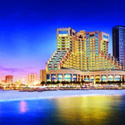 الشيخ محمد بن زايد: الاحتفاء بالأعياد مع الأسرة قيمة عظيمة تنبض بمعاني الحياة