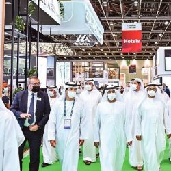 الشيخ أحمد بن سعيد يفتتح معرض سوق السفر العربي 2022