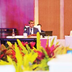 الدولار يلتقط أنفاسه والين إلى أدنى مستوى منذ 24 عاماً