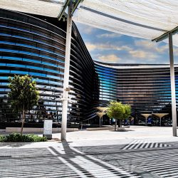 ملياردير يشتري قلعة قرب باريس مقابل 43 مليون دولار بغرض تحويلها إلى فندق