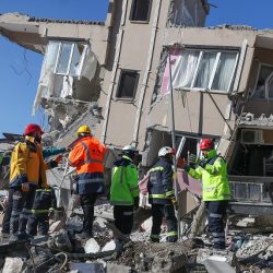 لماذا كان زلزال تركيا وسوريا مدمراً إلى هذا الحد؟