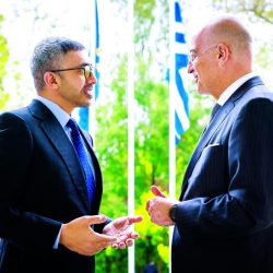 كلية دبي للسياحة تخرّج الدفعة الأولى من «كفاءات الضيافة»