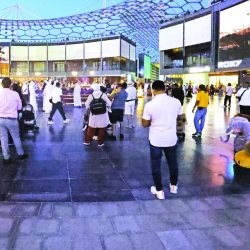 حكومات العالم تسارع لإنقاذ الدبلوماسيين والرعايا من السودان