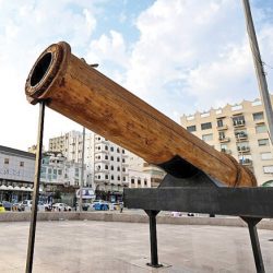 الشيخ عبدالله بن زايد وكيرياكوس يبحثان الشراكة الاستراتيجية