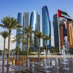 تعاون بين هيئة السياحة التايلندية و”دناتا للسفريات”
