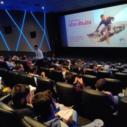 أبوظبي تحفّز السياحة بخفض وإلغاء رسوم