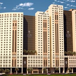 الكترومين شريك النقل الذكي المستدام لجائزة قطاع السيارات 2023