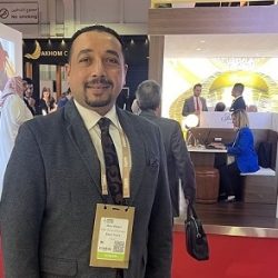 لعبدالكريم يحصد جائزة افضل رئيس في قطاع السياحة بالوطن العربي في معرض سوق السفر بدبي