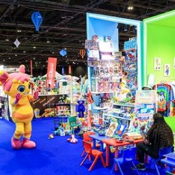 الملتقى الإعلامي بمحافظة الداخلية بسلطنة عمان يدشن فعاليات صيف الجبل الأخضر 2024