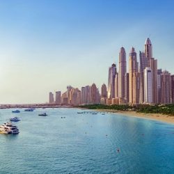 موسم خريف ظفار هو وجهتك المثالية، حيث ستستمتع بأجواء مبهره وفعاليات متنوعة، بإنضمامك إلى ملايين الزوار الذين اكتشفوا جمال خريف ظفار.