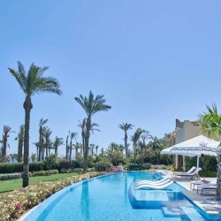 شركة بانغ وأولوفسين تعيد رسم مستقبل صناعة سماعات الرأس