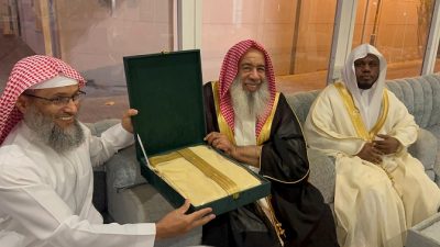 لقاء مميز يجمع الشيخ الدكتور جاسم بن أحمد السعيدي بوفد من الشخصيات الاجتماعية من المملكة العربية السعودية وسلطنة عمان