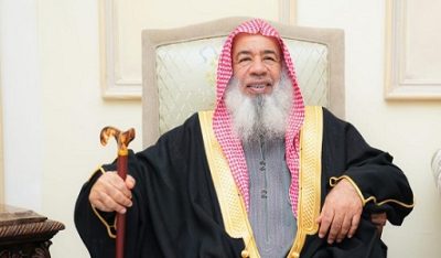الشيخ الدكتور جاسم بن أحمد السعيدي الظفيري يعزي عائلة الحلاف وعموم أبناء السعيدي، وقبيلة الظفير في وفاة الشيخ مثقال الحلاف.